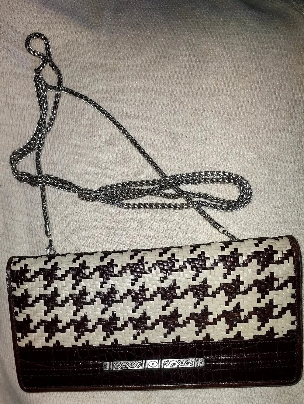 Vintagr Brighton Woven Houndstooth Crossbody Clutch - Brown & Cream